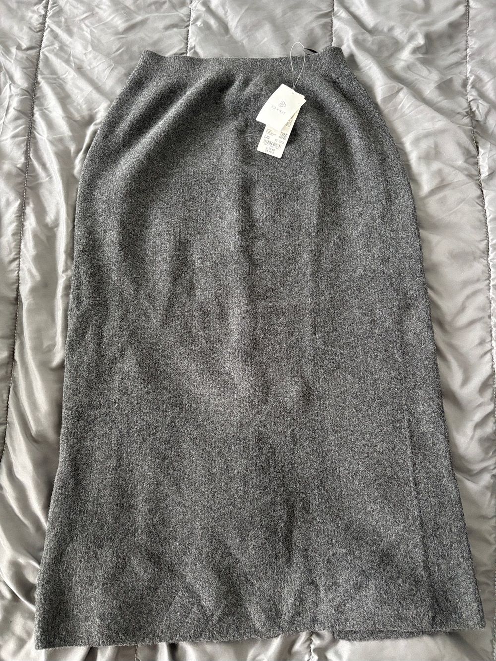 Uniqlo 3D Knit Charcoal Gray Pencil Knit Skirt
